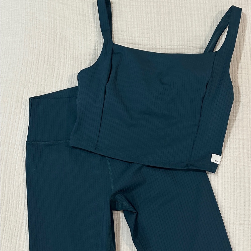 Vuori Dark Teal Leggings and Top Set